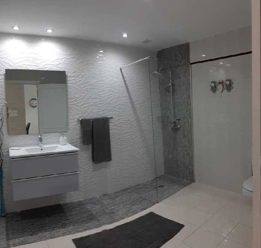 Ocean House & Perfect For You 아데제 외부 사진
