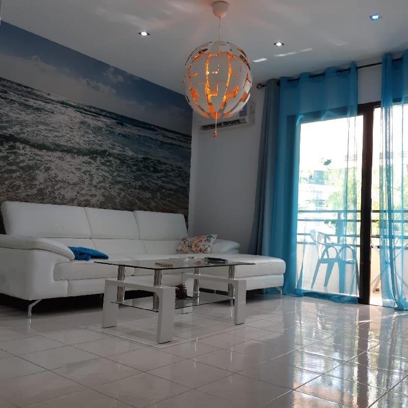 Ocean House & Perfect For You 아데제 외부 사진
